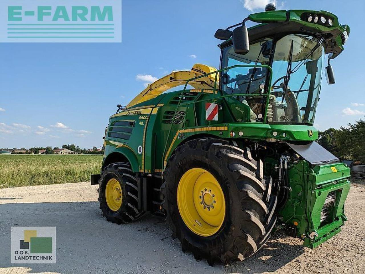 John Deere 8600i - Önjáró szecskázógép: 3 kép. John Deere 8600i - Önjáró szecskázógép: 3 kép.