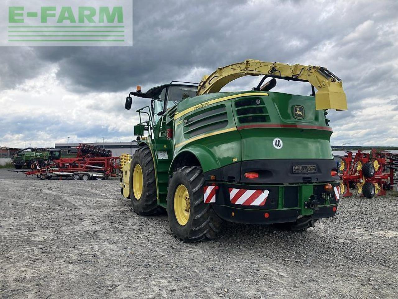 John Deere 8600i - Önjáró szecskázógép: 3 kép. John Deere 8600i - Önjáró szecskázógép: 3 kép.