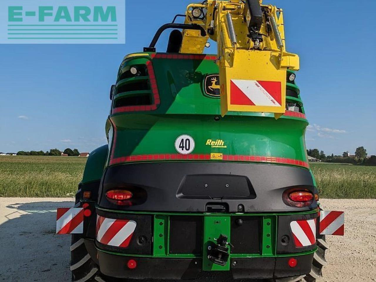 John Deere 8600i - Önjáró szecskázógép: 5 kép. John Deere 8600i - Önjáró szecskázógép: 5 kép.