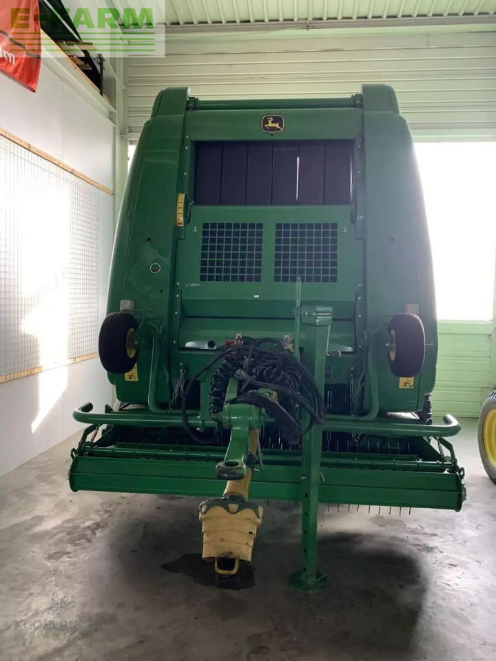John Deere 864 maxicut - Kocka bálázó: 2 kép. John Deere 864 maxicut - Kocka bálázó: 2 kép.