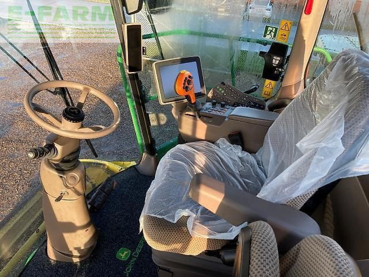 John Deere 8700 - Önjáró szecskázógép: 3 kép. John Deere 8700 - Önjáró szecskázógép: 3 kép.