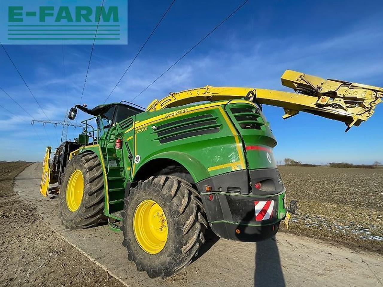 John Deere 8700i - Önjáró szecskázógép: 5 kép. John Deere 8700i - Önjáró szecskázógép: 5 kép.
