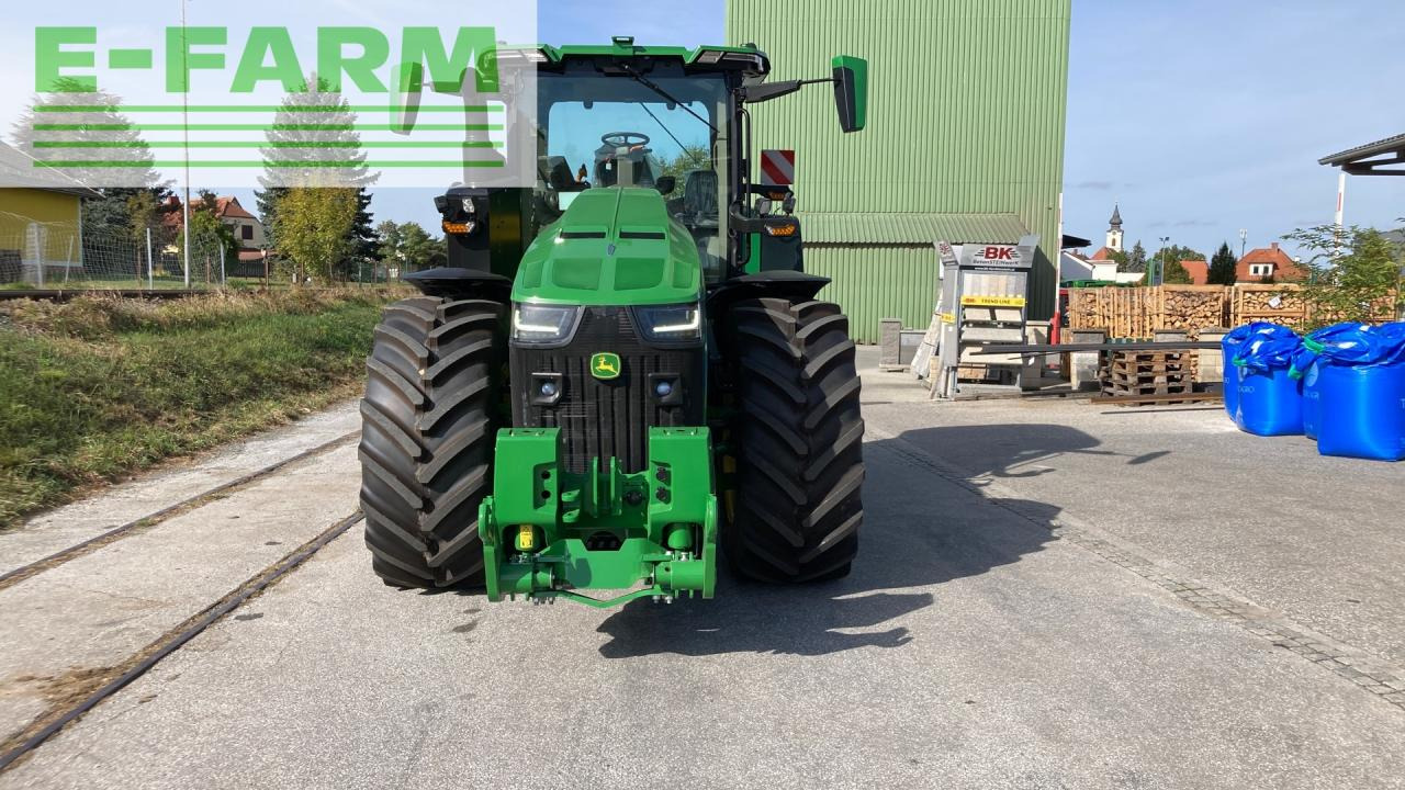 John Deere 8R370 - Traktor: 3 kép. John Deere 8R370 - Traktor: 3 kép.