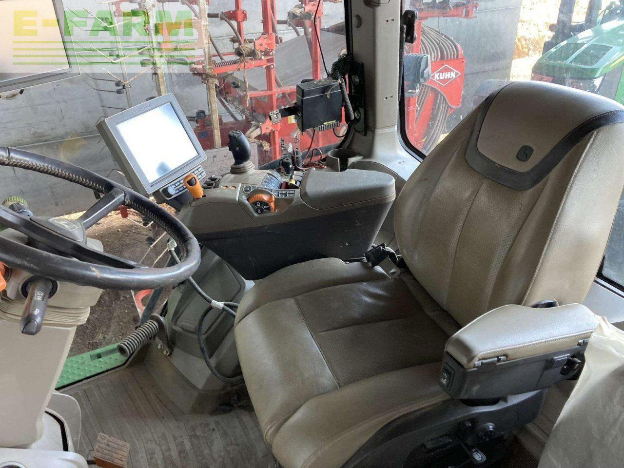 John Deere 8RX 410 - Traktor: 3 kép. John Deere 8RX 410 - Traktor: 3 kép.