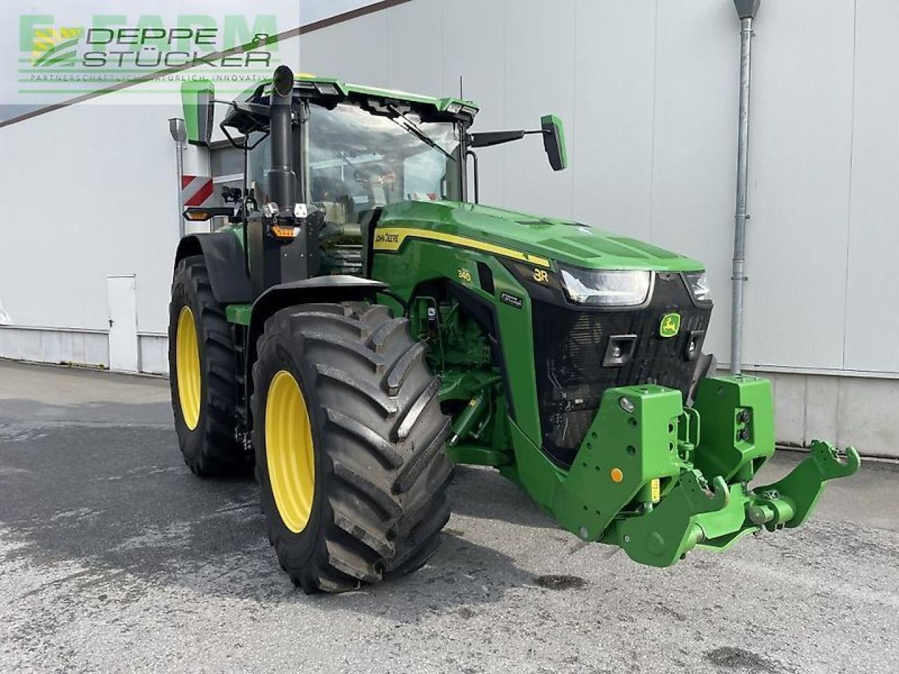 John Deere 8r 340 - Traktor: 2 kép. John Deere 8r 340 - Traktor: 2 kép.