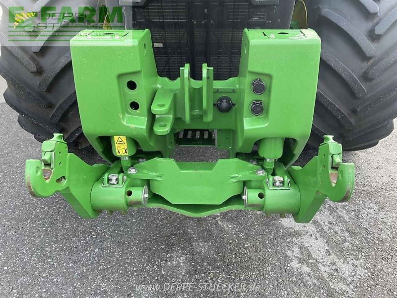 Traktor John Deere 8r 340: 18 kép. Traktor John Deere 8r 340: 18 kép.