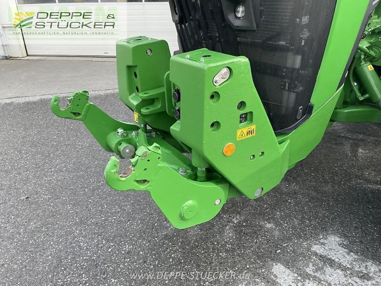 Traktor John Deere 8r 340: 17 kép. Traktor John Deere 8r 340: 17 kép.