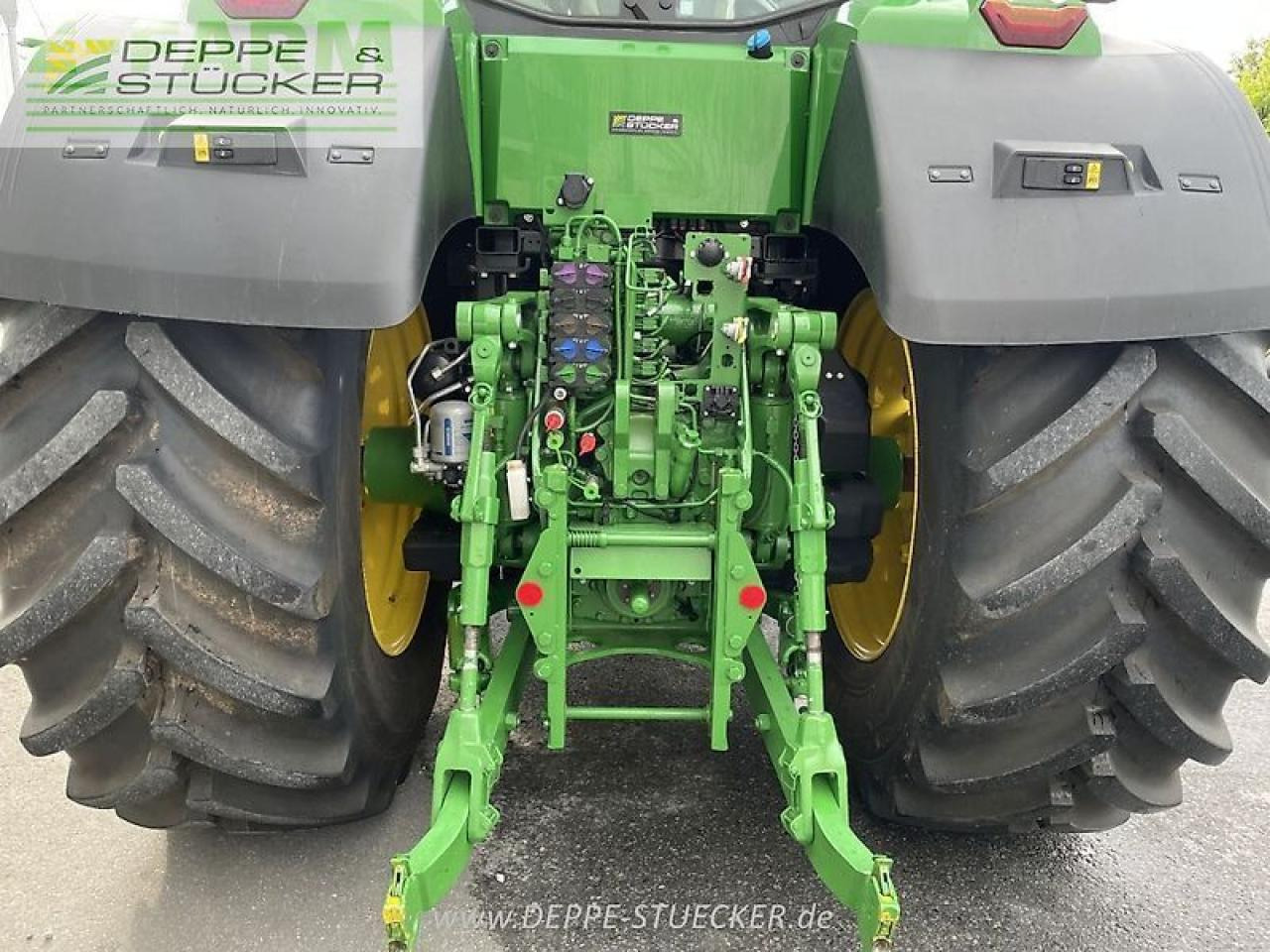 John Deere 8r 340 - Traktor: 5 kép. John Deere 8r 340 - Traktor: 5 kép.