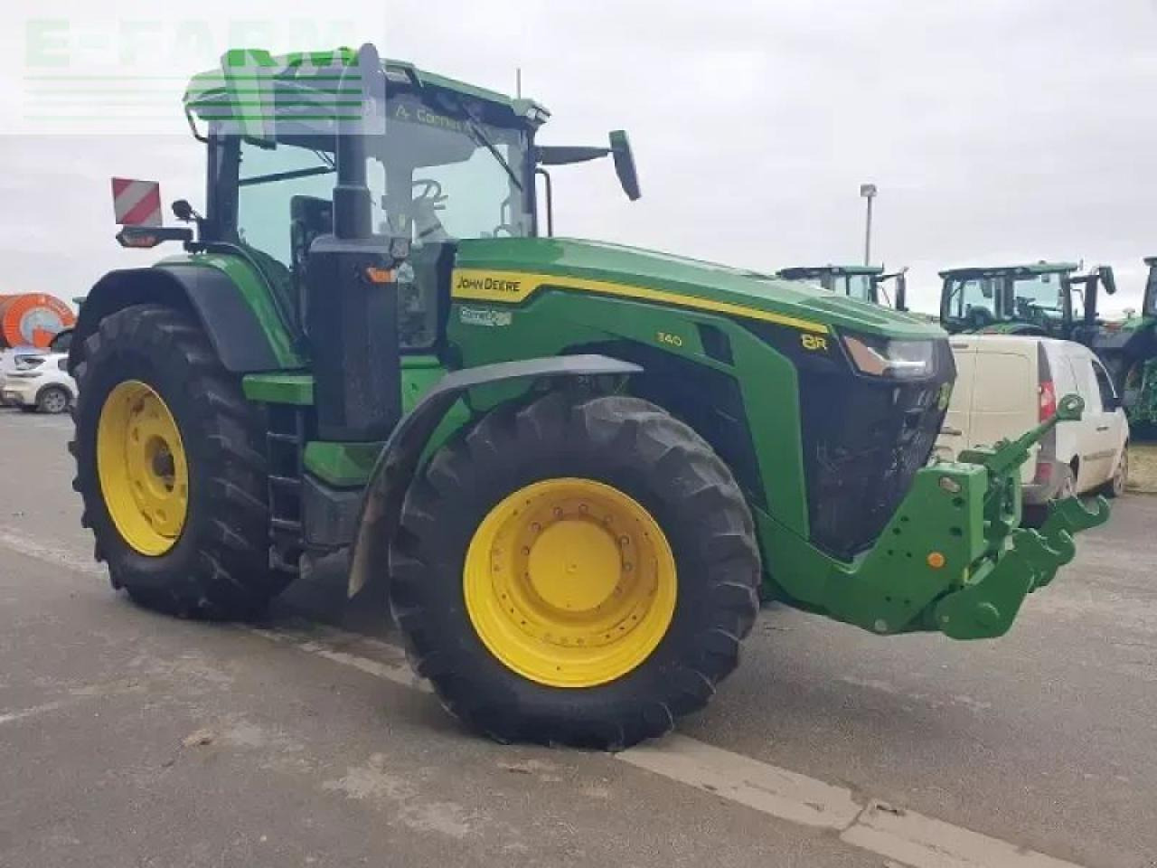 John Deere 8r 340 - Traktor: 2 kép. John Deere 8r 340 - Traktor: 2 kép.