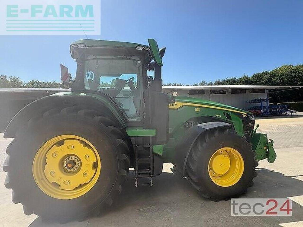 John Deere 8r340 - Traktor: 2 kép. John Deere 8r340 - Traktor: 2 kép.
