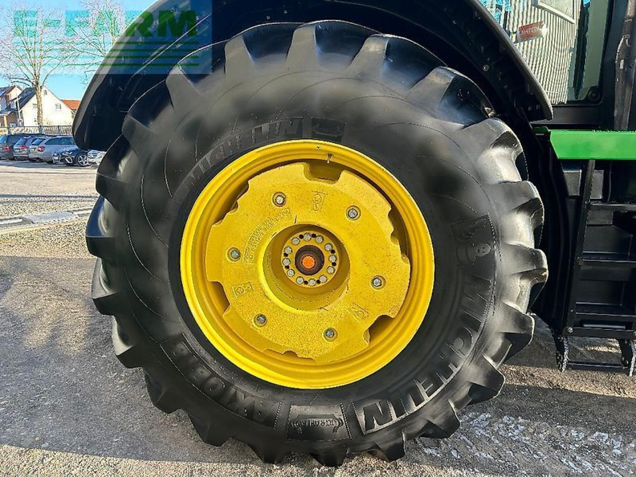 Traktor John Deere 8r370: 9 kép.