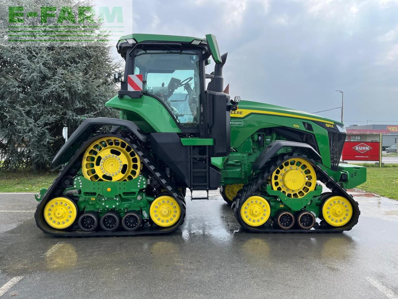 John Deere 8rx410 - Traktor: 3 kép. John Deere 8rx410 - Traktor: 3 kép.