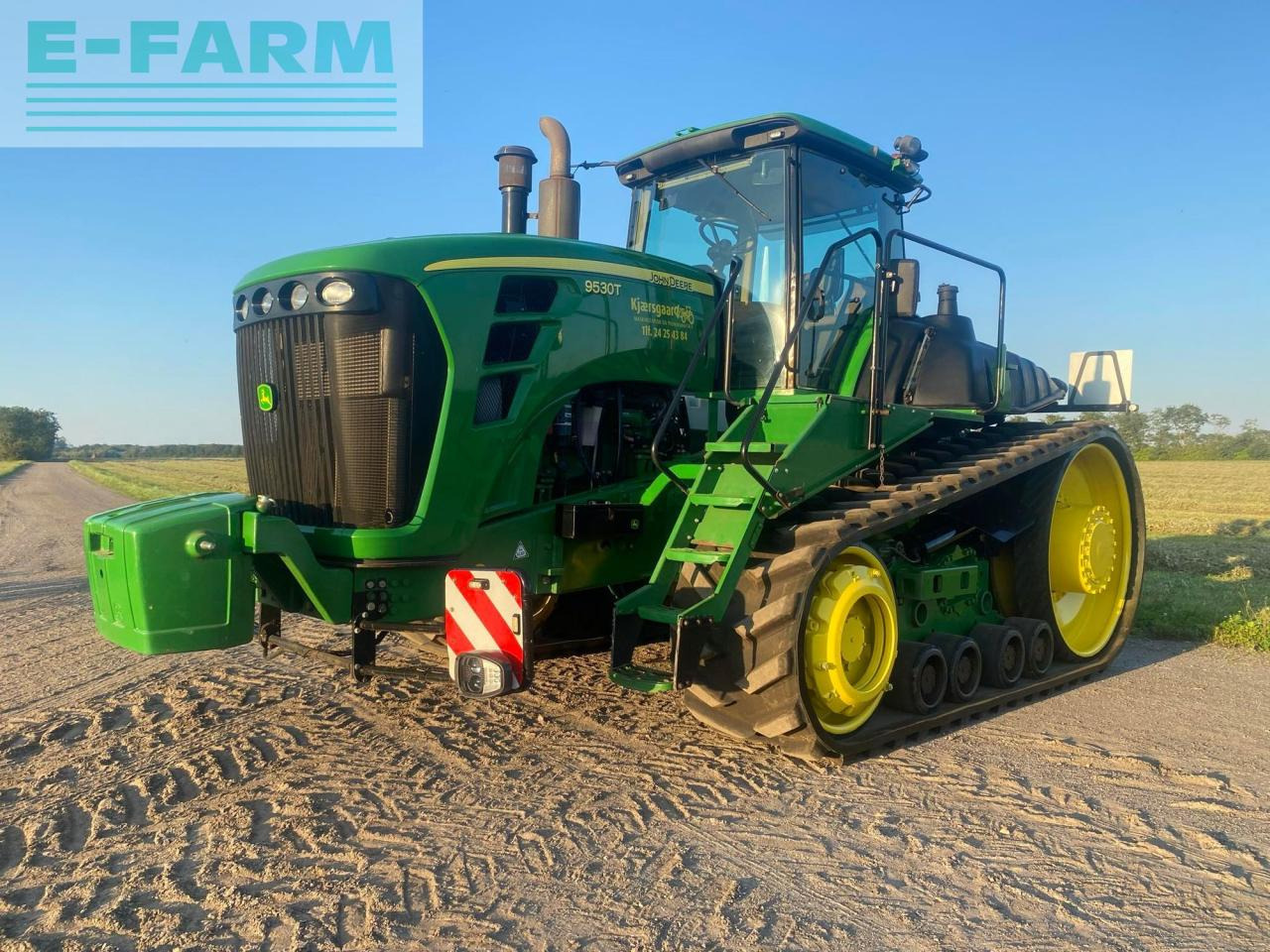 John Deere 9530T - Traktor: 1 kép. John Deere 9530T - Traktor: 1 kép.