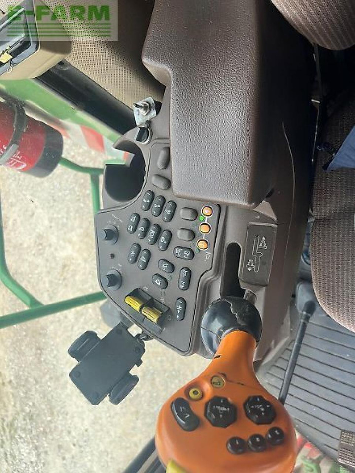 John Deere 9560 - Kombájn: 4 kép. John Deere 9560 - Kombájn: 4 kép.