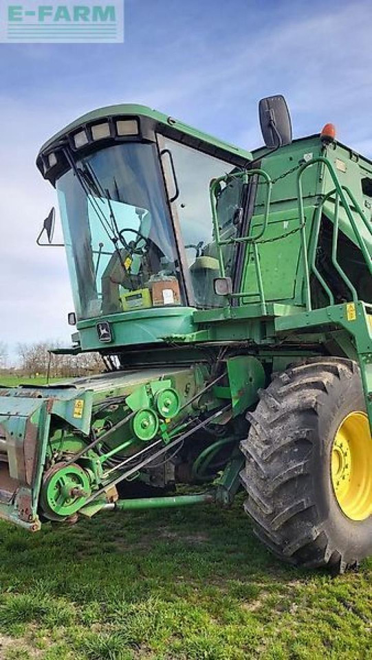 John Deere 9780 - Kombájn: 2 kép. John Deere 9780 - Kombájn: 2 kép.