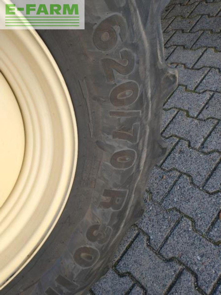 Önjáró szecskázógép John Deere 9800: 9 kép.