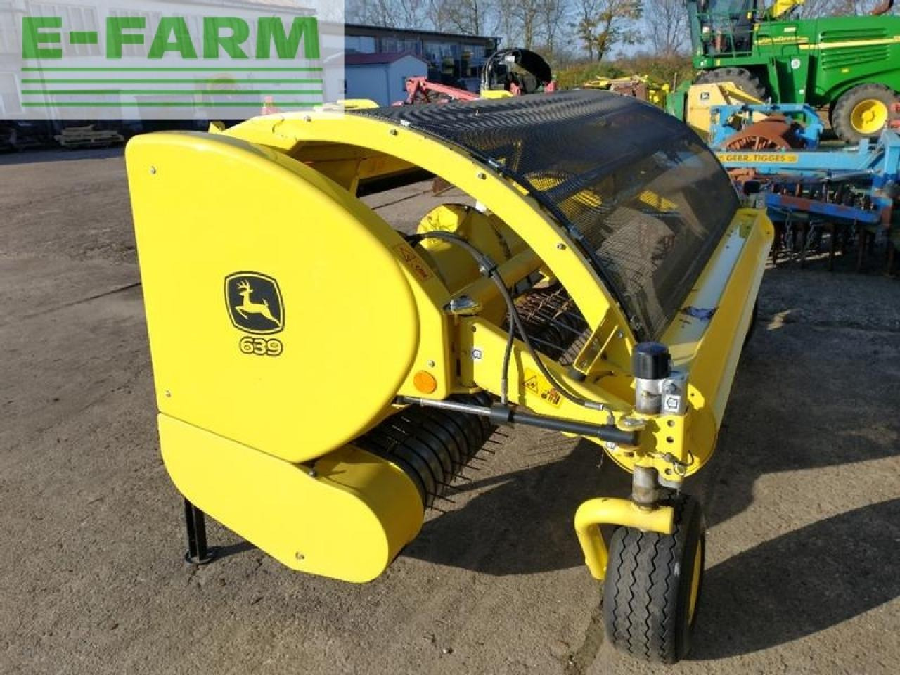 Önjáró szecskázógép John Deere 9800: 22 kép.