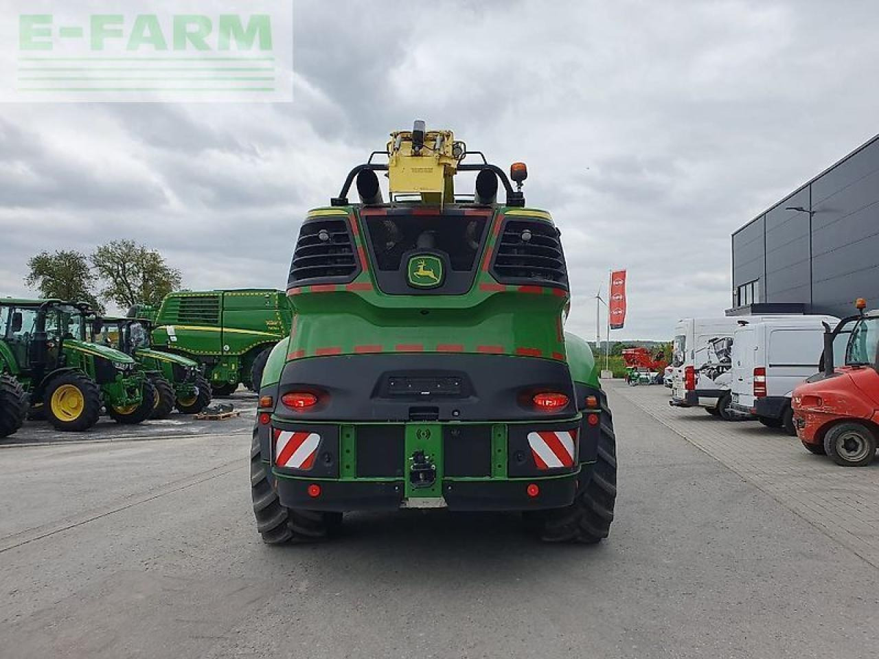 John Deere 9800 - Önjáró szecskázógép: 5 kép. John Deere 9800 - Önjáró szecskázógép: 5 kép.