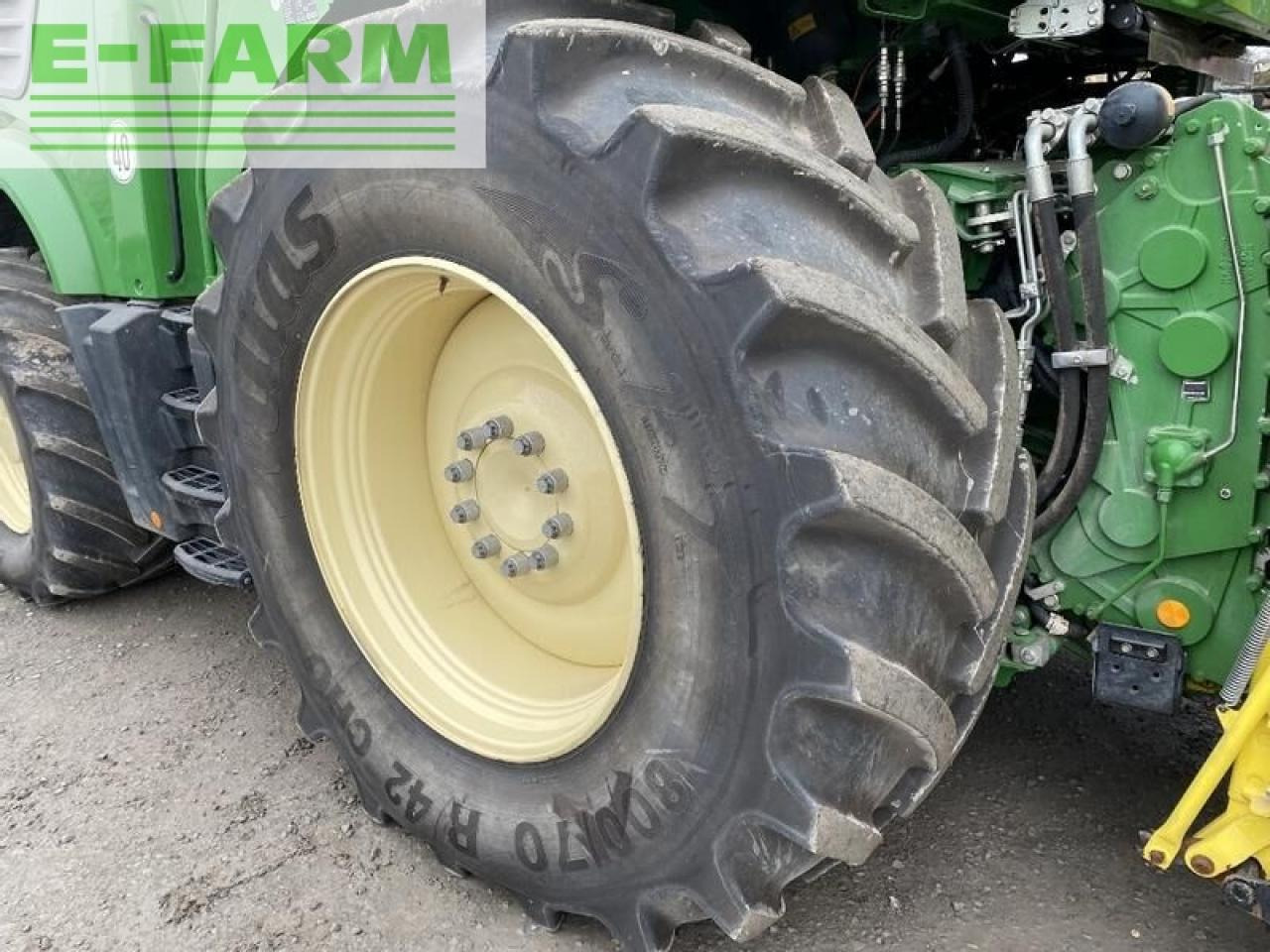 John Deere 9800i mit kemper 490+ - Önjáró szecskázógép: 5 kép. John Deere 9800i mit kemper 490+ - Önjáró szecskázógép: 5 kép.