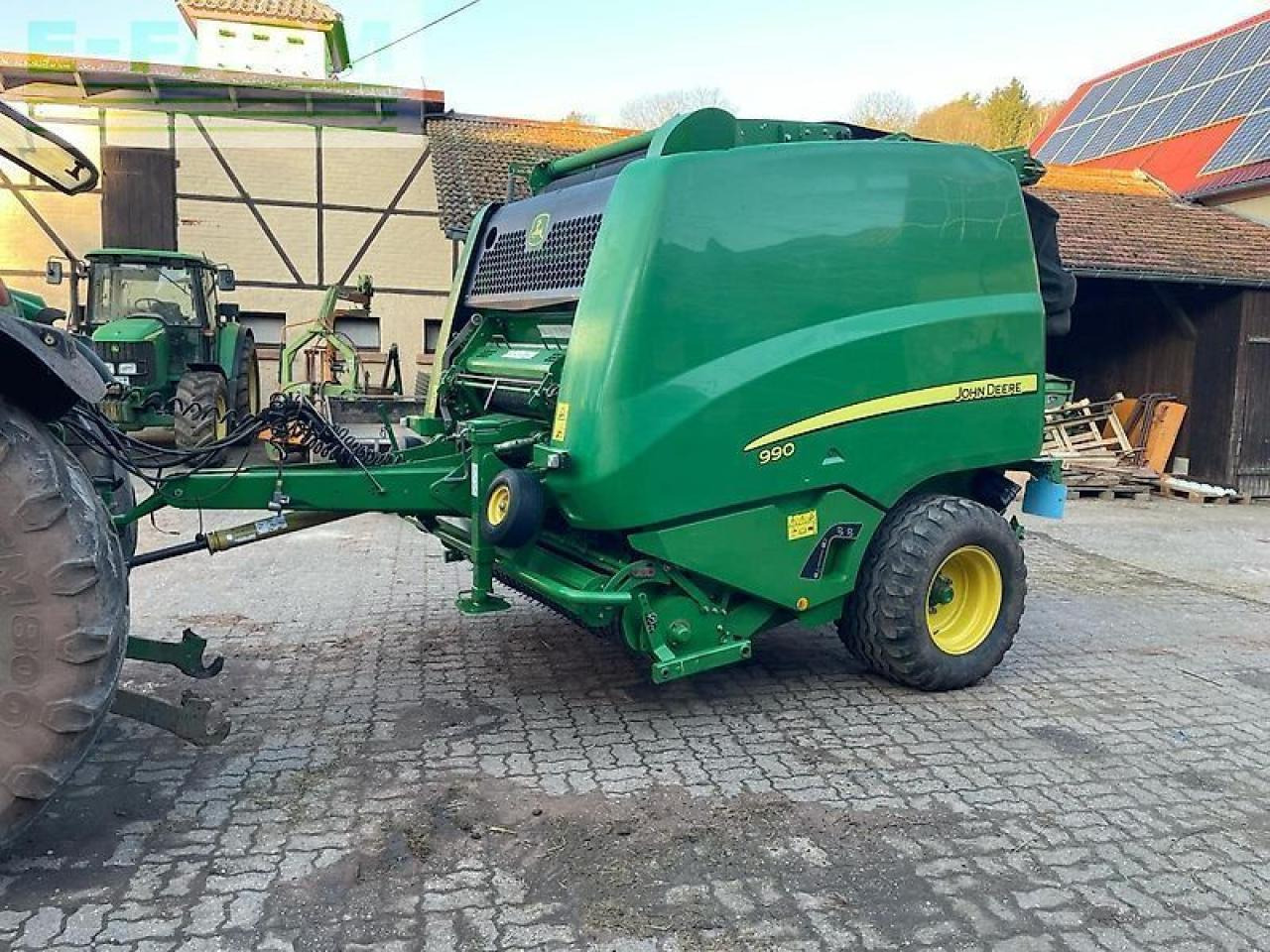 John Deere 990 premium - Kocka bálázó: 1 kép. John Deere 990 premium - Kocka bálázó: 1 kép.