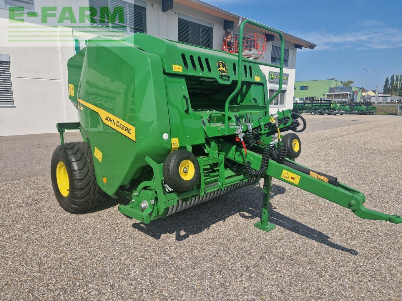 John Deere F441M - Kocka bálázó: 4 kép. John Deere F441M - Kocka bálázó: 4 kép.