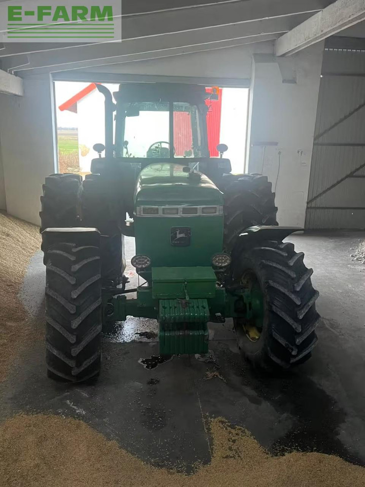 John Deere John Deere 4755 - Traktor: 2 kép. John Deere John Deere 4755 - Traktor: 2 kép.