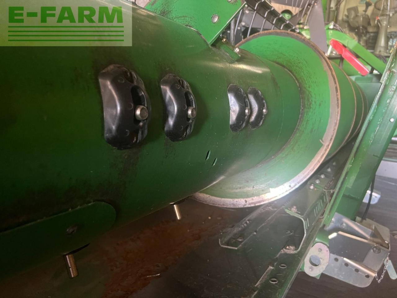 John Deere T550 - Kombájn: 4 kép. John Deere T550 - Kombájn: 4 kép.
