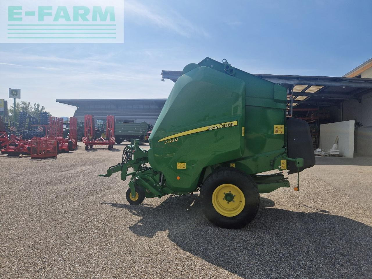 John Deere V461M - Kocka bálázó: 2 kép. John Deere V461M - Kocka bálázó: 2 kép.
