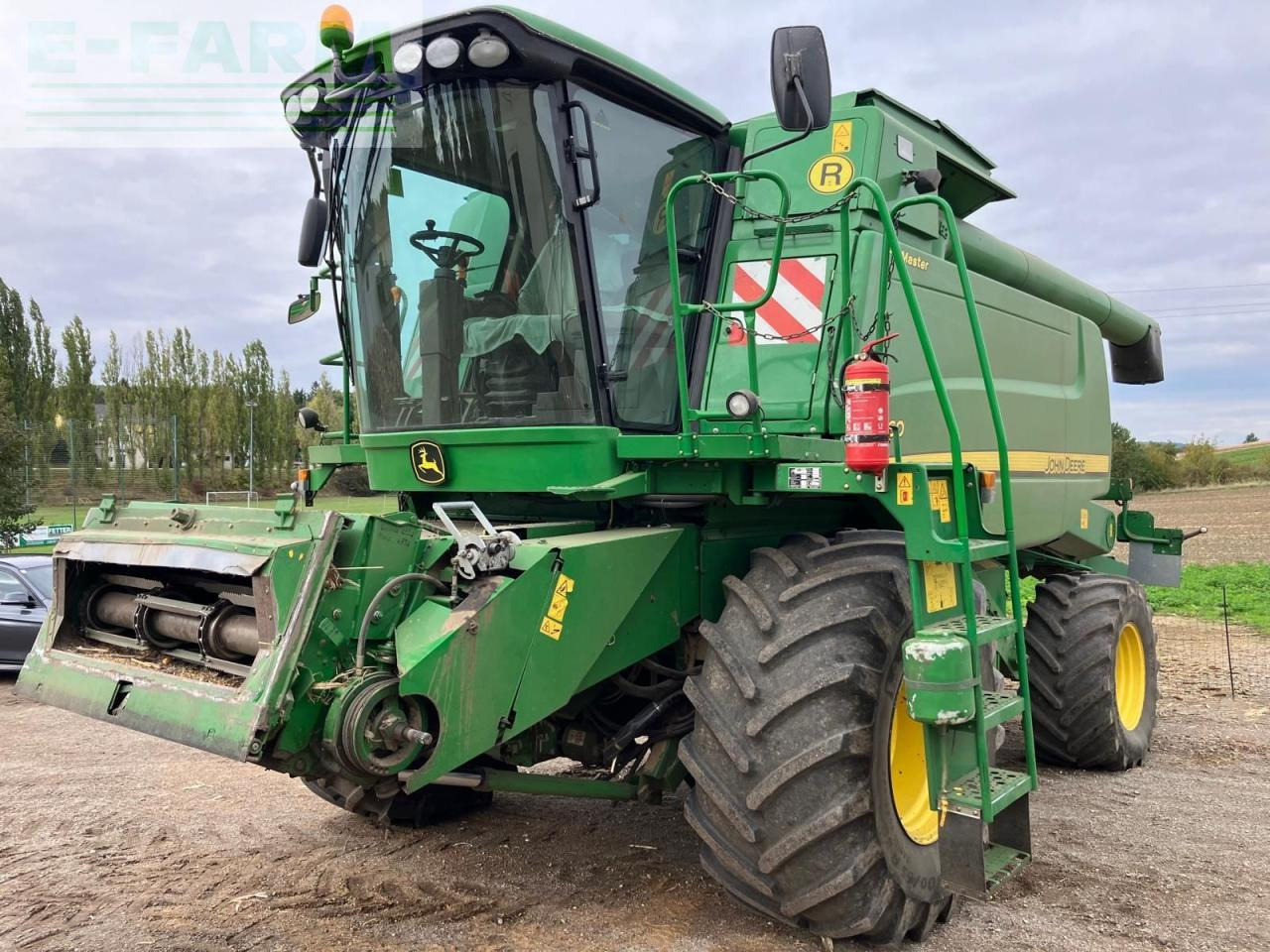 John Deere W660 HM - Kombájn: 1 kép. John Deere W660 HM - Kombájn: 1 kép.