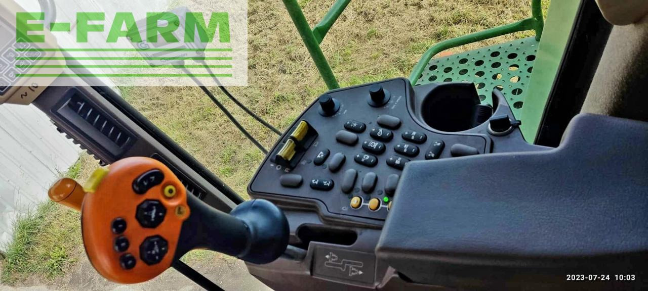 John Deere W660 - Kombájn: 5 kép. John Deere W660 - Kombájn: 5 kép.
