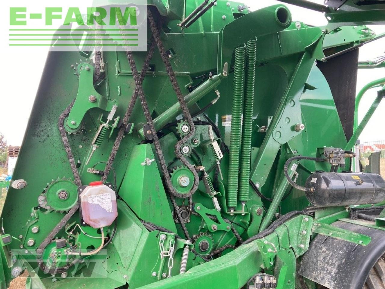 Kocka bálázó John Deere c461r: 15 kép.