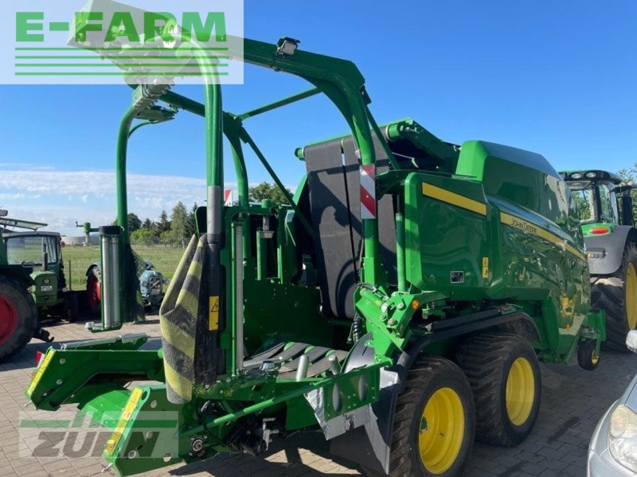 Kocka bálázó John Deere c461r: 7 kép.