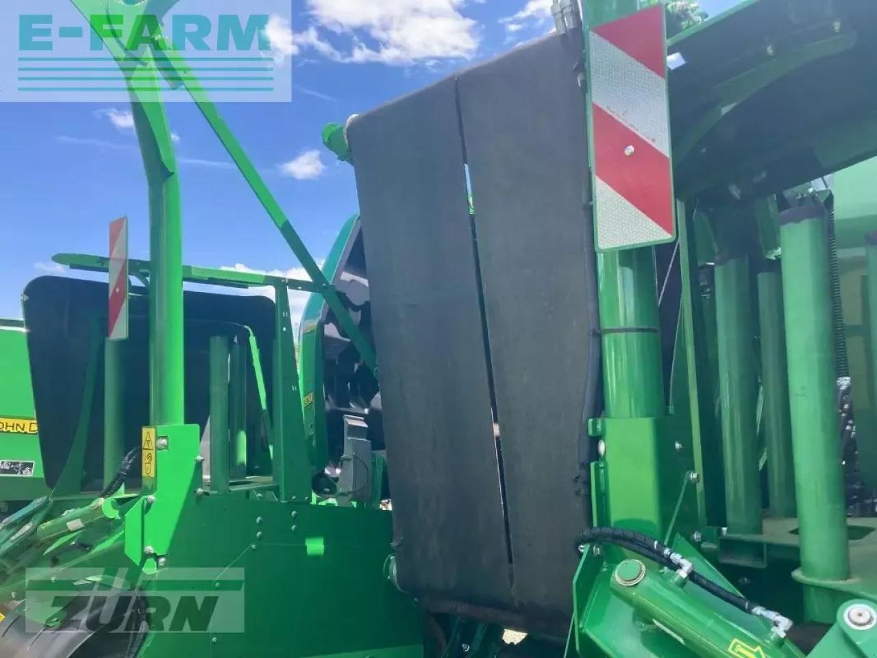 John Deere c461r - Kocka bálázó: 4 kép. John Deere c461r - Kocka bálázó: 4 kép.