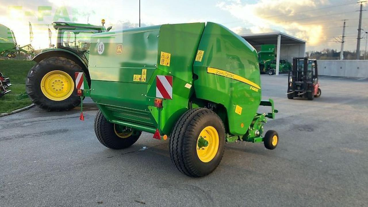 John Deere f441r hc 25 - Kocka bálázó: 2 kép. John Deere f441r hc 25 - Kocka bálázó: 2 kép.