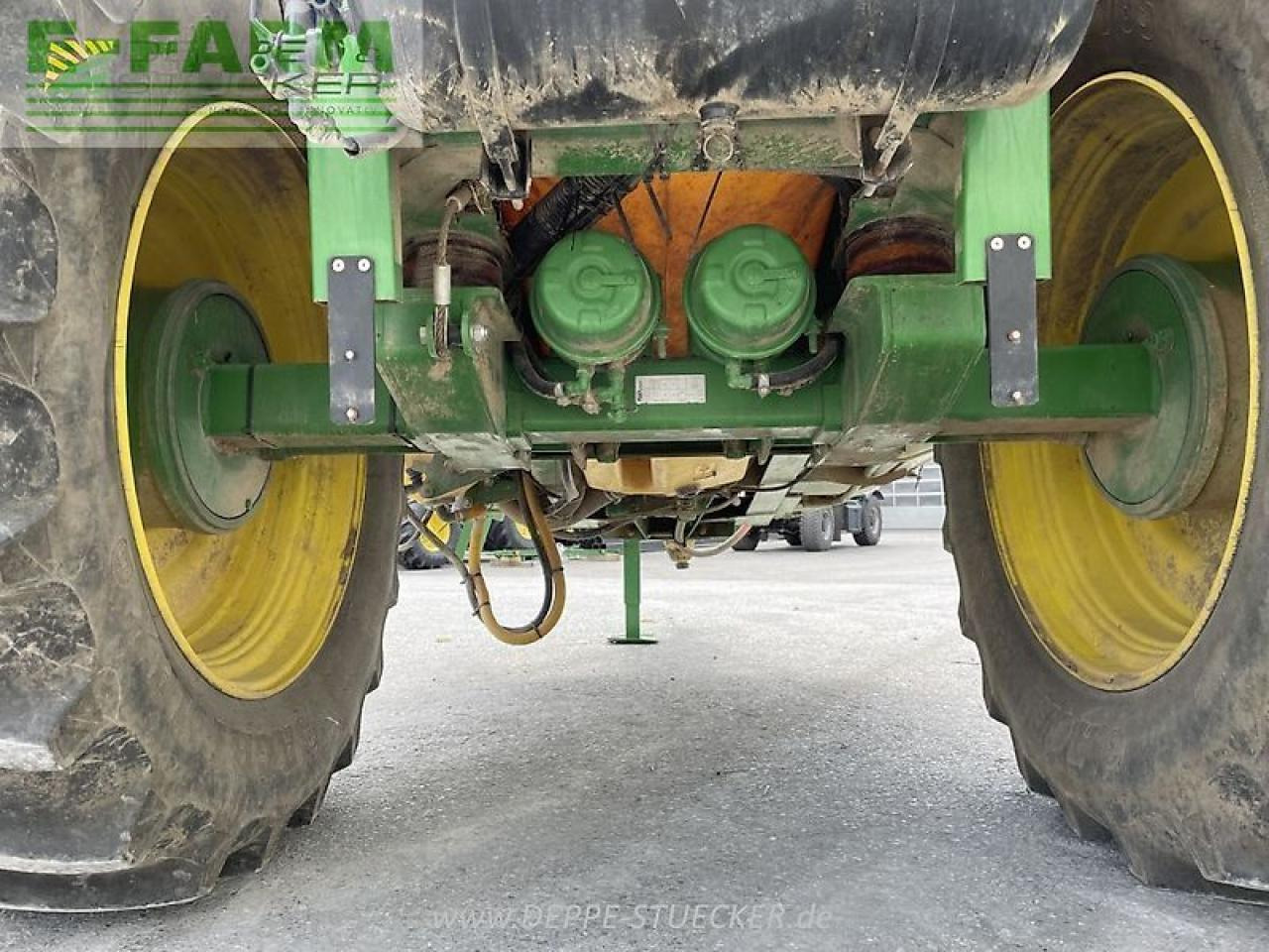 John Deere m740i (my14) - Vontatott permetezők: 5 kép. John Deere m740i (my14) - Vontatott permetezők: 5 kép.