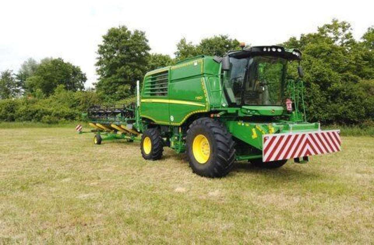 John Deere mähdrescher t 550 i - Kombájn: 3 kép. John Deere mähdrescher t 550 i - Kombájn: 3 kép.