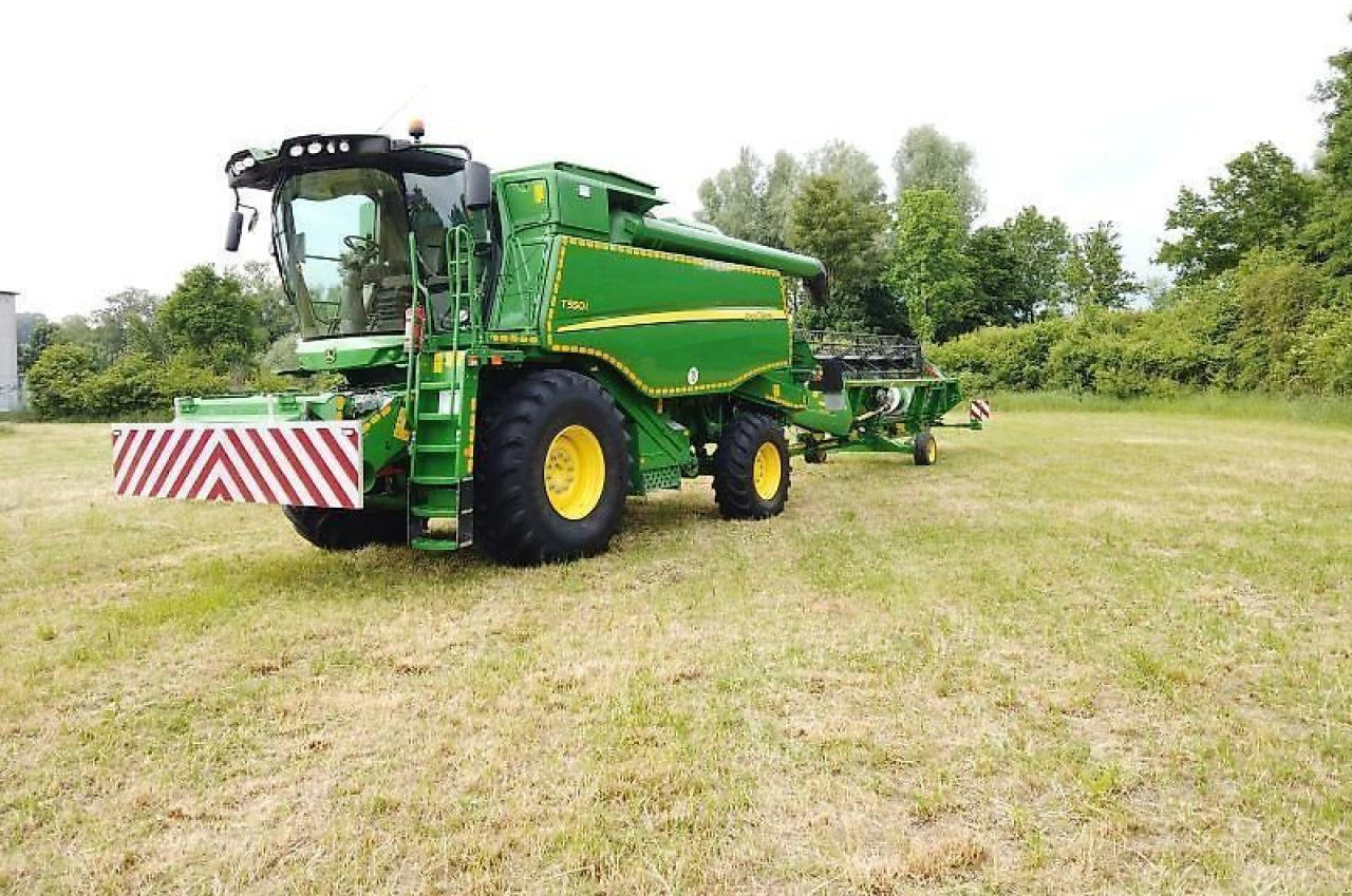 John Deere mähdrescher t 550 i - Kombájn: 2 kép. John Deere mähdrescher t 550 i - Kombájn: 2 kép.