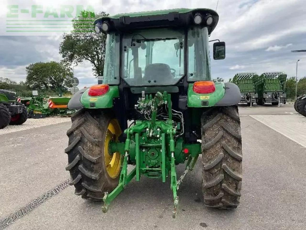 John Deere marque john deere - Traktor: 5 kép. John Deere marque john deere - Traktor: 5 kép.