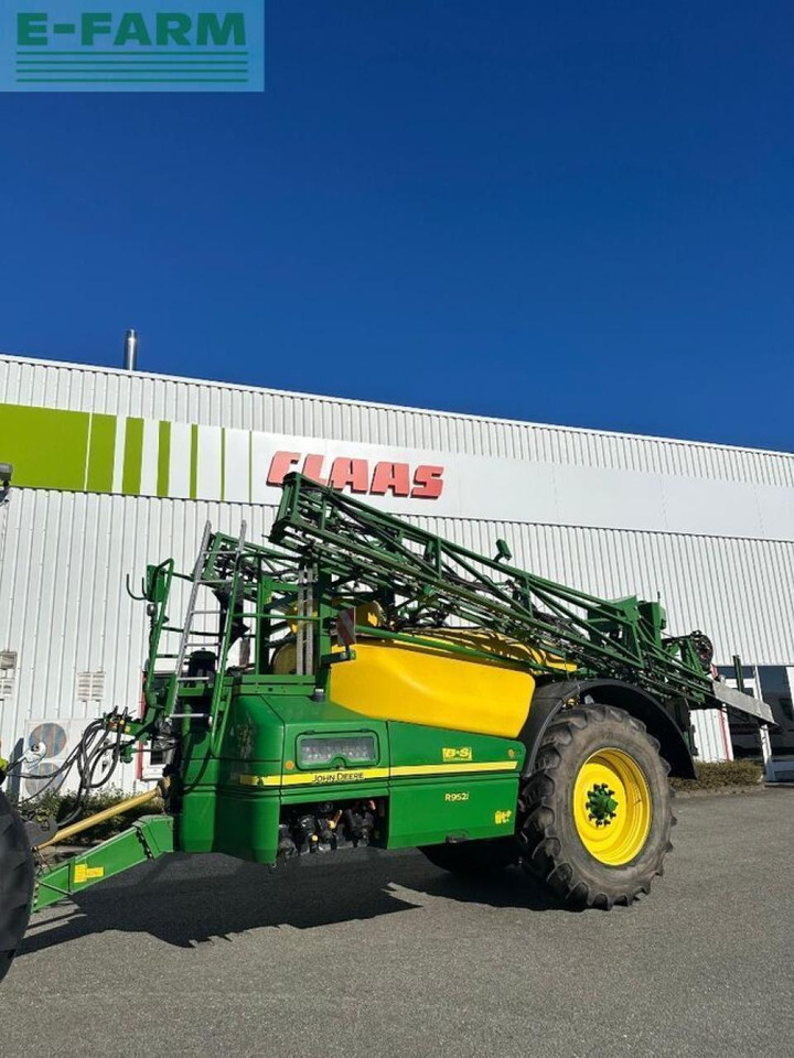 John Deere r952 i - Vontatott permetezők: 1 kép. John Deere r952 i - Vontatott permetezők: 1 kép.