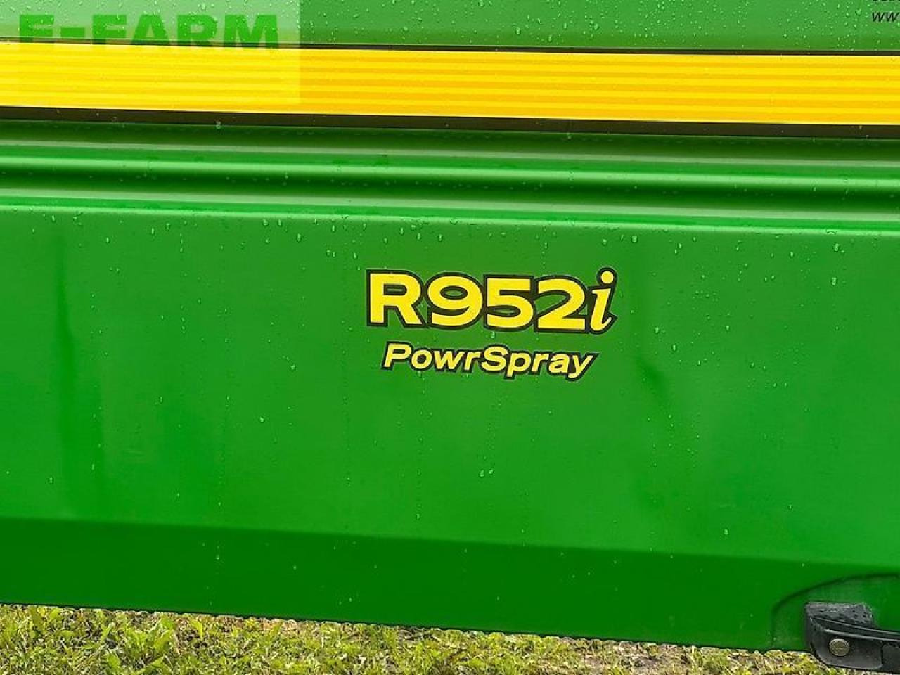 John Deere r952i - Vontatott permetezők: 3 kép. John Deere r952i - Vontatott permetezők: 3 kép.