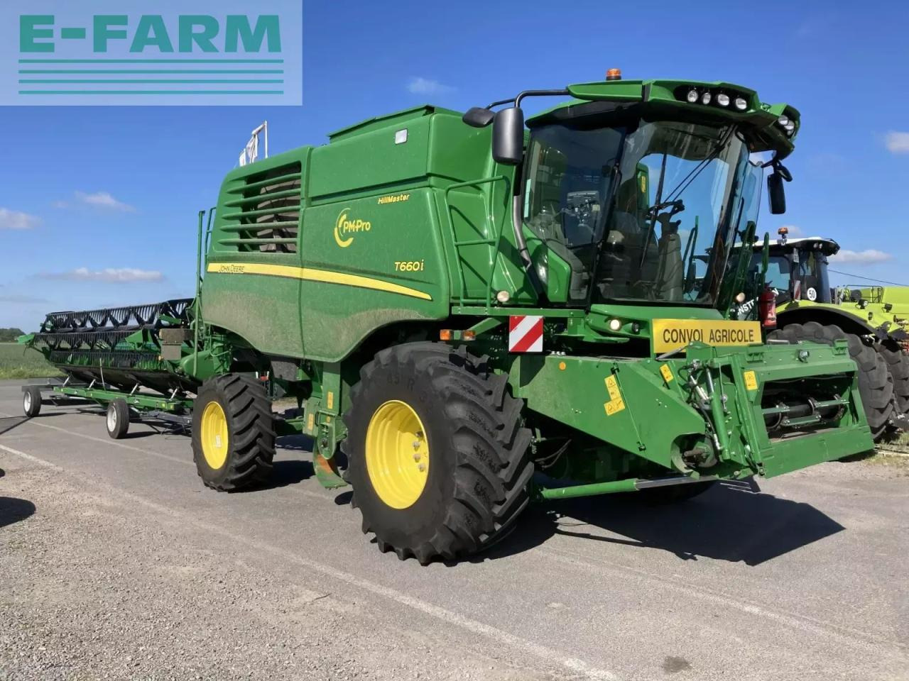 John Deere t 660 - Kombájn: 1 kép. John Deere t 660 - Kombájn: 1 kép.