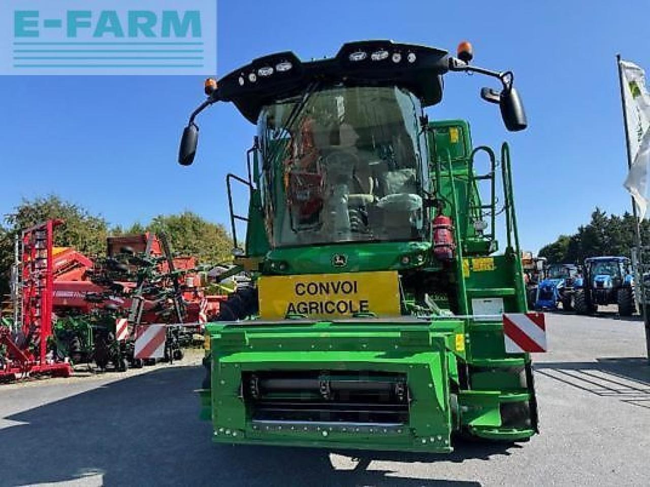 John Deere t550 - Kombájn: 2 kép. John Deere t550 - Kombájn: 2 kép.