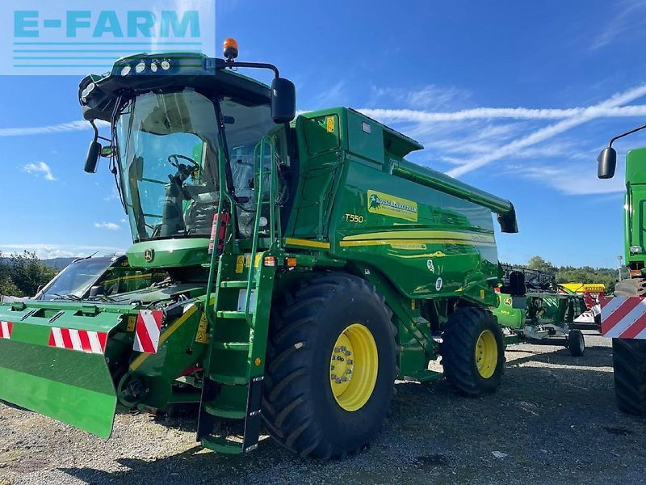John Deere t550 - Kombájn: 1 kép. John Deere t550 - Kombájn: 1 kép.