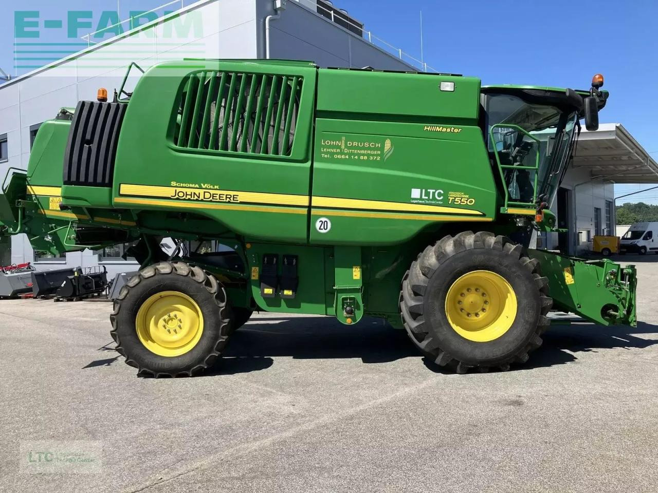 John Deere t550 hm - Kombájn: 4 kép. John Deere t550 hm - Kombájn: 4 kép.