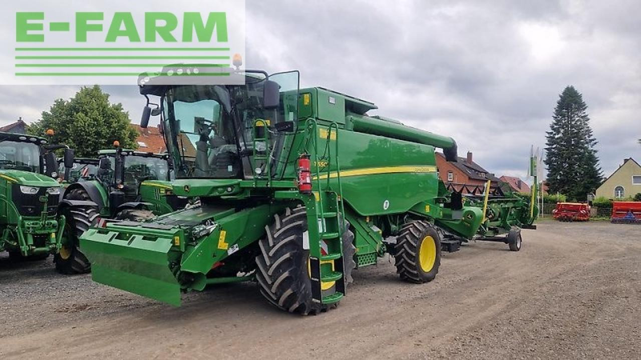 John Deere t550 levelland mit 722x - Kombájn: 3 kép. John Deere t550 levelland mit 722x - Kombájn: 3 kép.