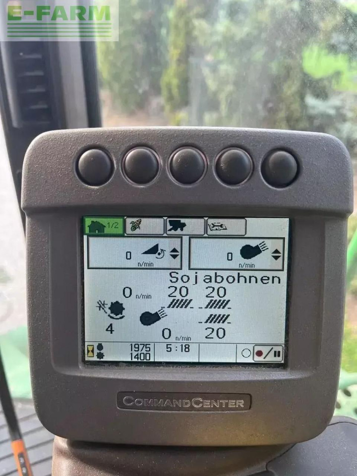 John Deere t560 - Kombájn: 3 kép. John Deere t560 - Kombájn: 3 kép.