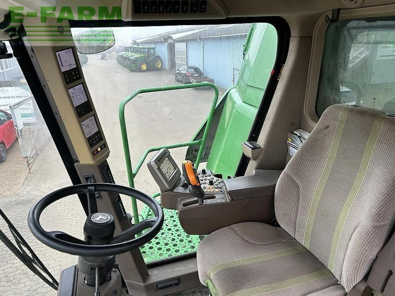 John Deere t660 - Kombájn: 3 kép. John Deere t660 - Kombájn: 3 kép.