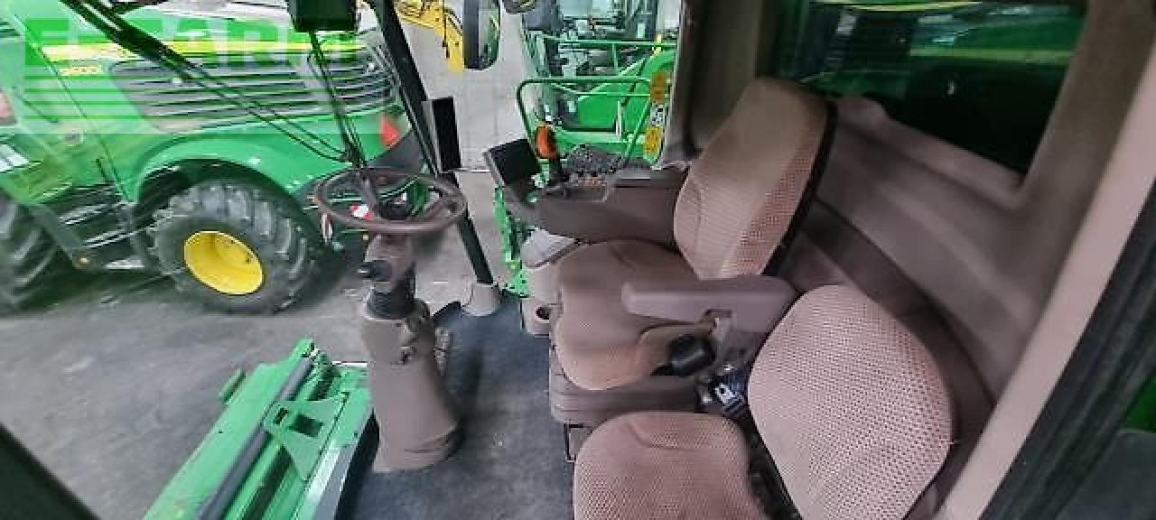 John Deere t660i - Kombájn: 5 kép. John Deere t660i - Kombájn: 5 kép.