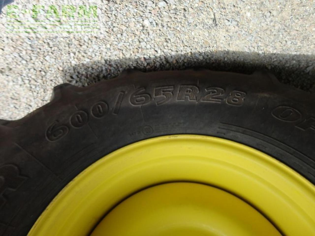 Kombájn John Deere t670: 8 kép.