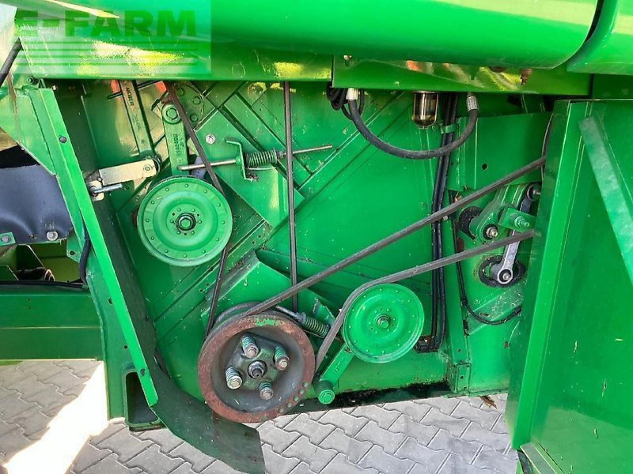 John Deere t670 - Kombájn: 5 kép. John Deere t670 - Kombájn: 5 kép.